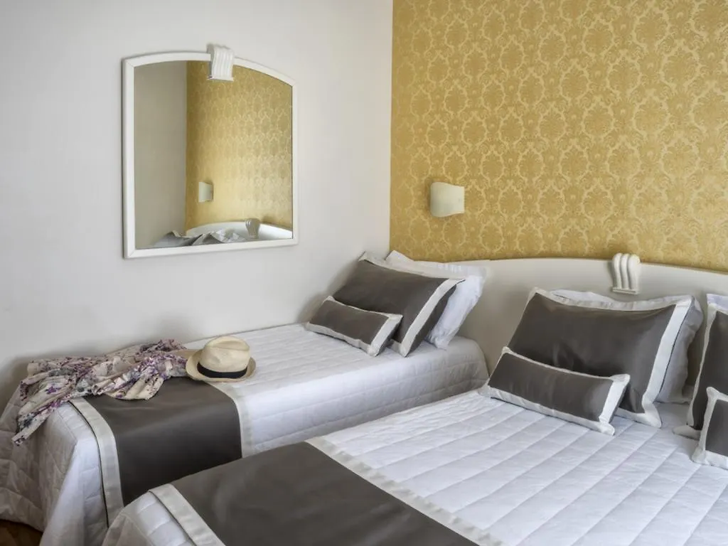 Novecento Suite Hotel Ριτσόνε