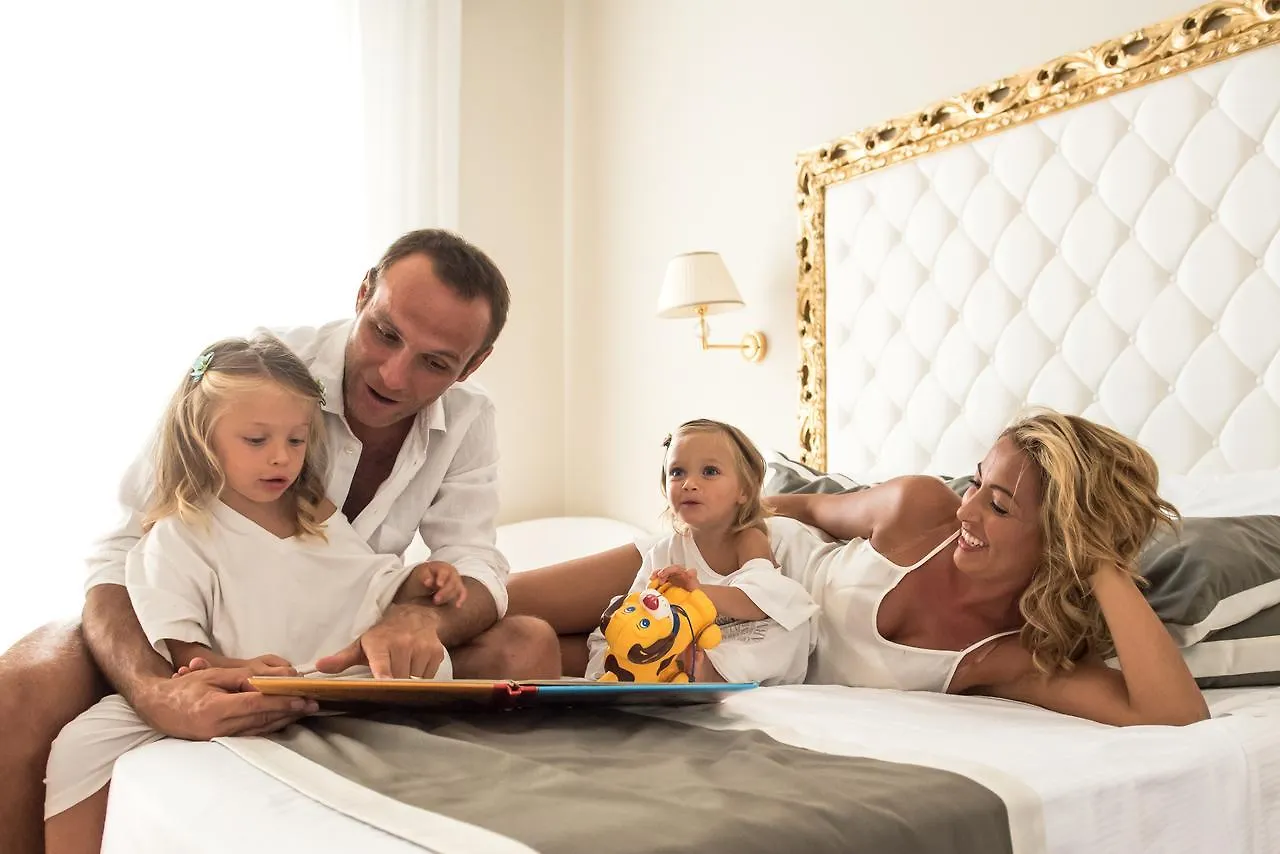 Novecento Suite Hotel Ριτσόνε