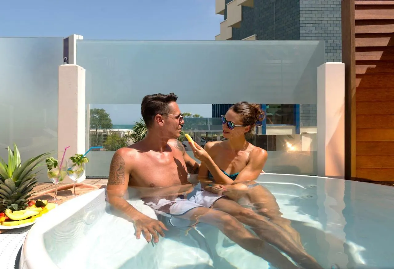 Novecento Suite Hotel Ριτσόνε