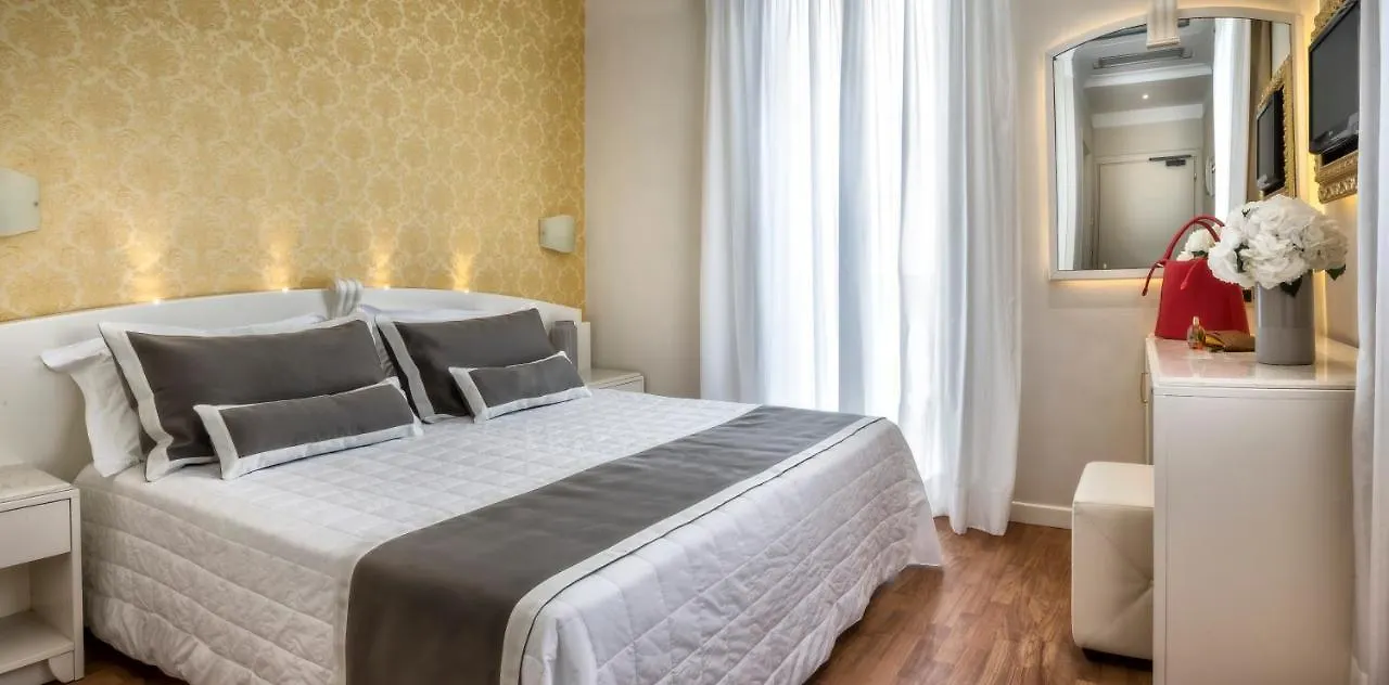 Novecento Suite Hotel Ριτσόνε